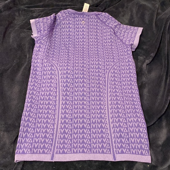 Ivivva shirt sleeve - Picture 2 of 2